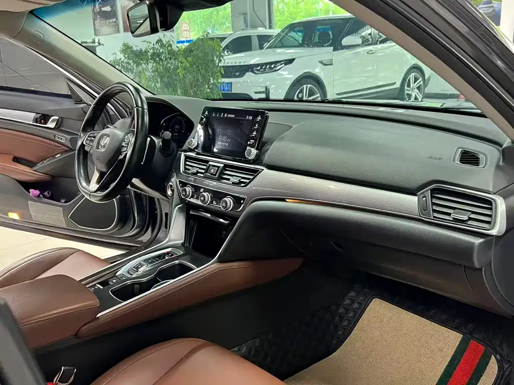 Honda Accord — фото 15
