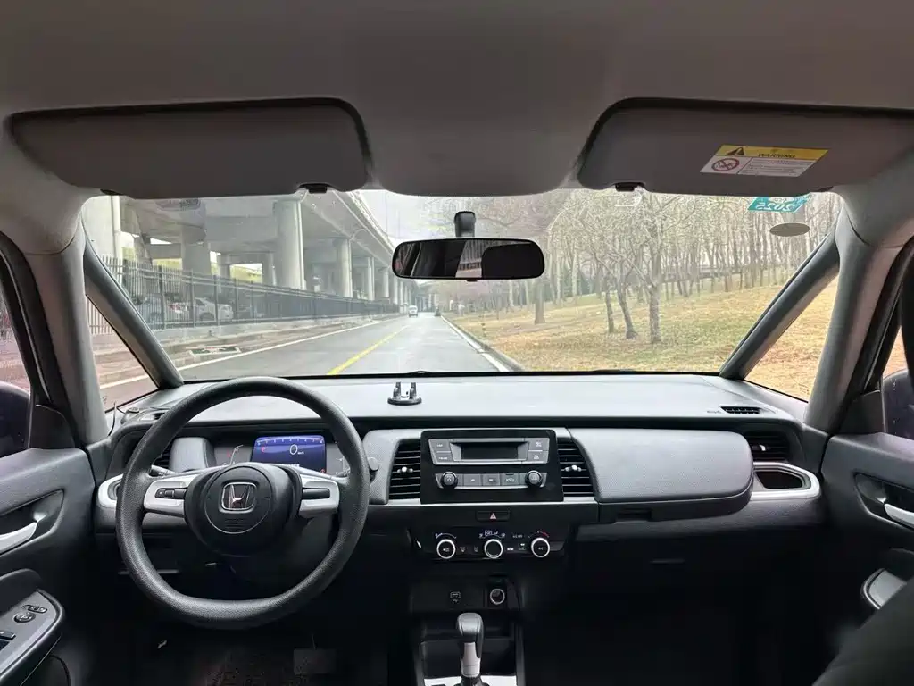 Honda Fit — фото 7
