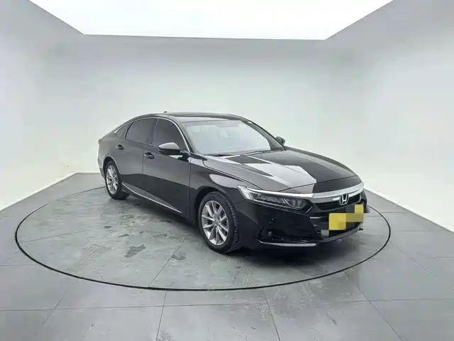 Honda Accord — фото 3