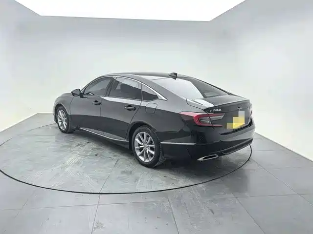 Honda Accord — фото 5