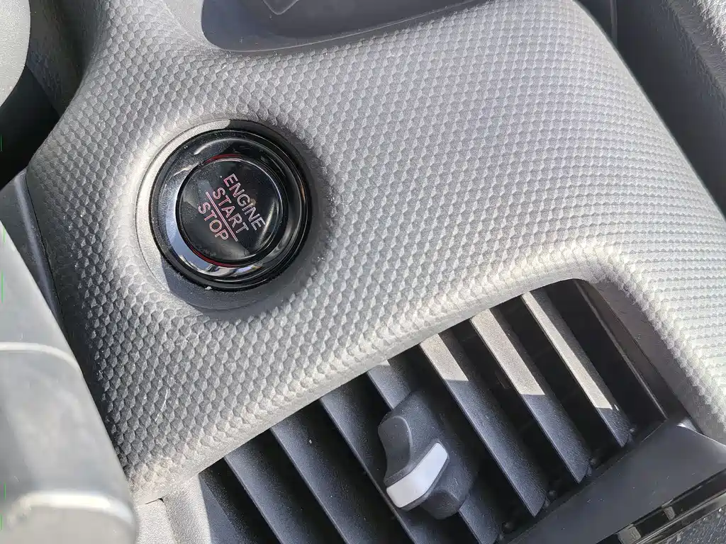 Honda Fit — фото 13