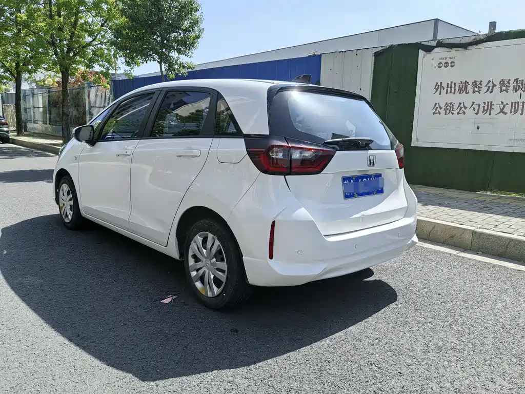 Honda Fit — фото 4