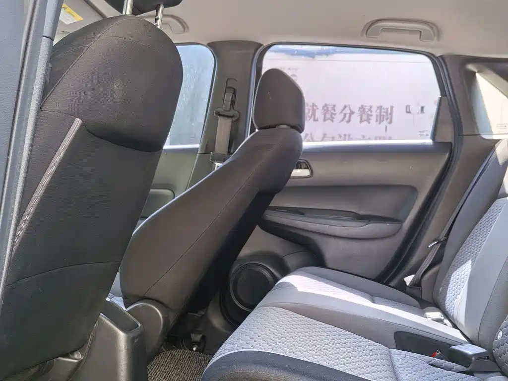 Honda Fit — фото 9