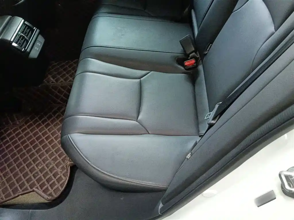 Honda Accord — фото 14
