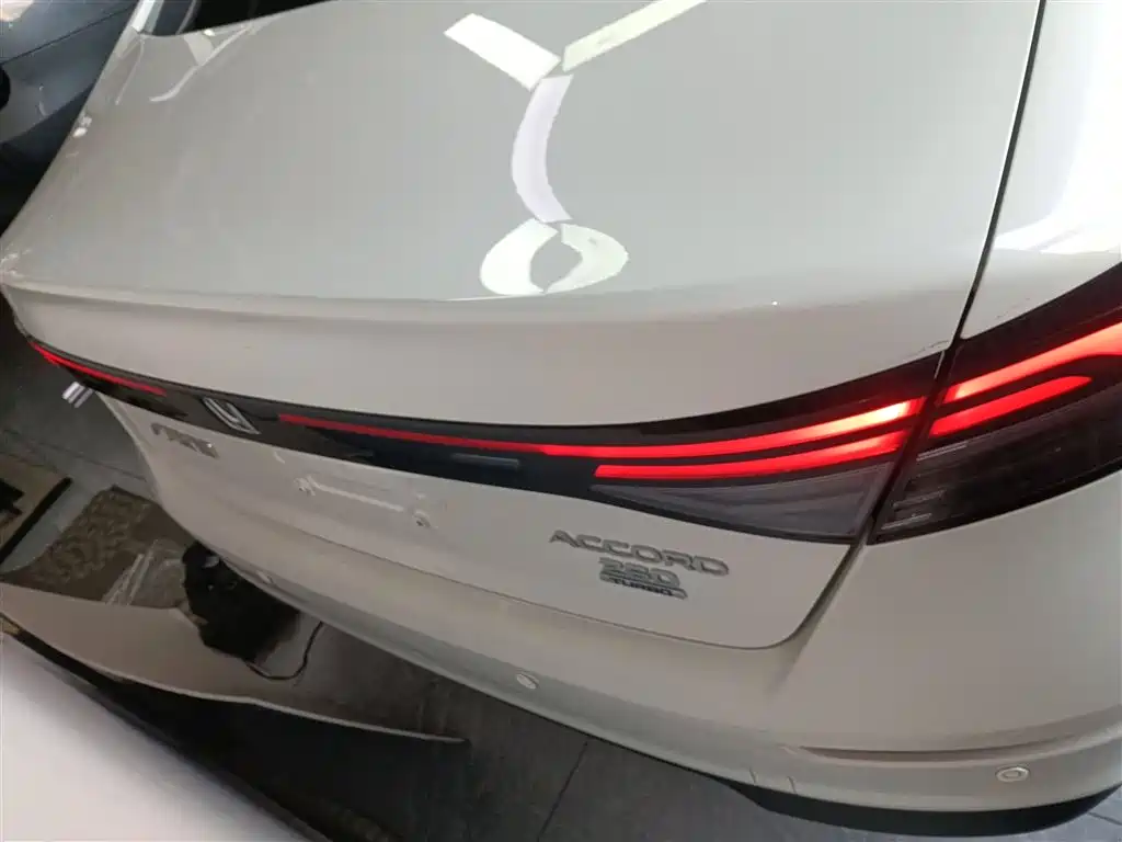 Honda Accord — фото 22