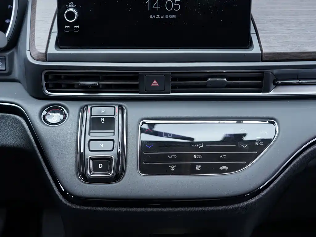 Honda Odyssey — фото 10