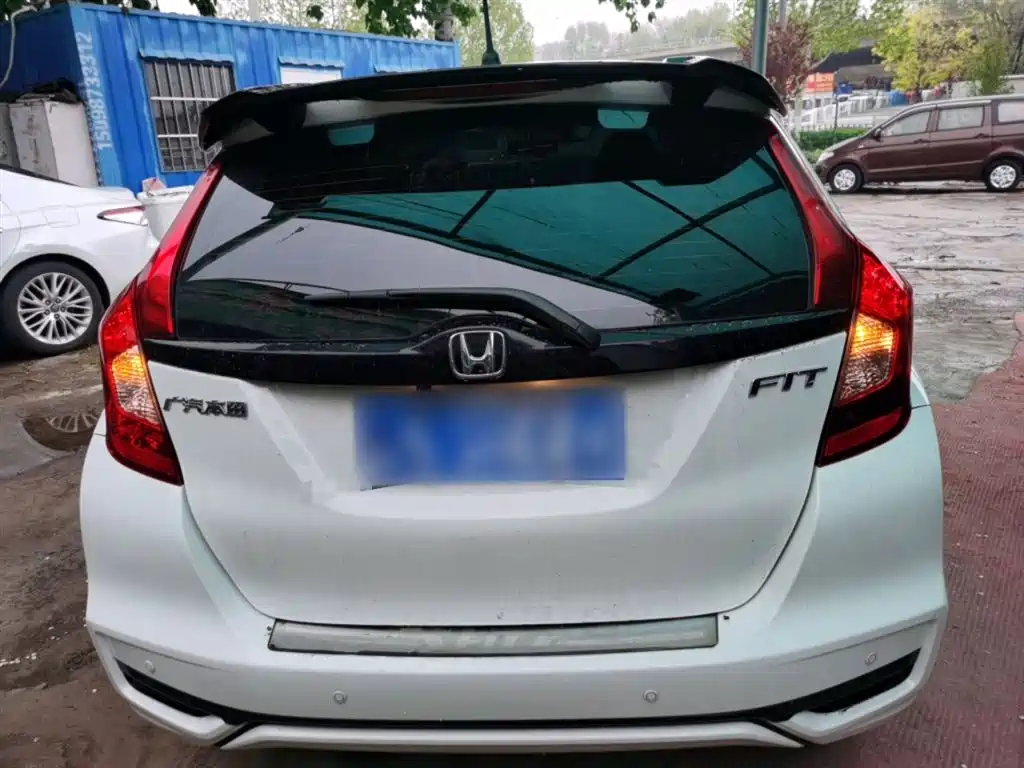 Honda Fit — фото 6