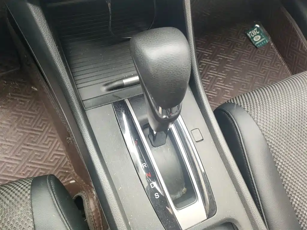 Honda Jade — фото 14