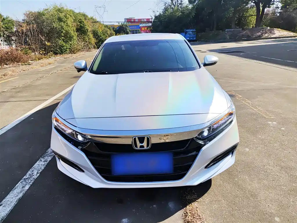 Honda Accord — фото 3