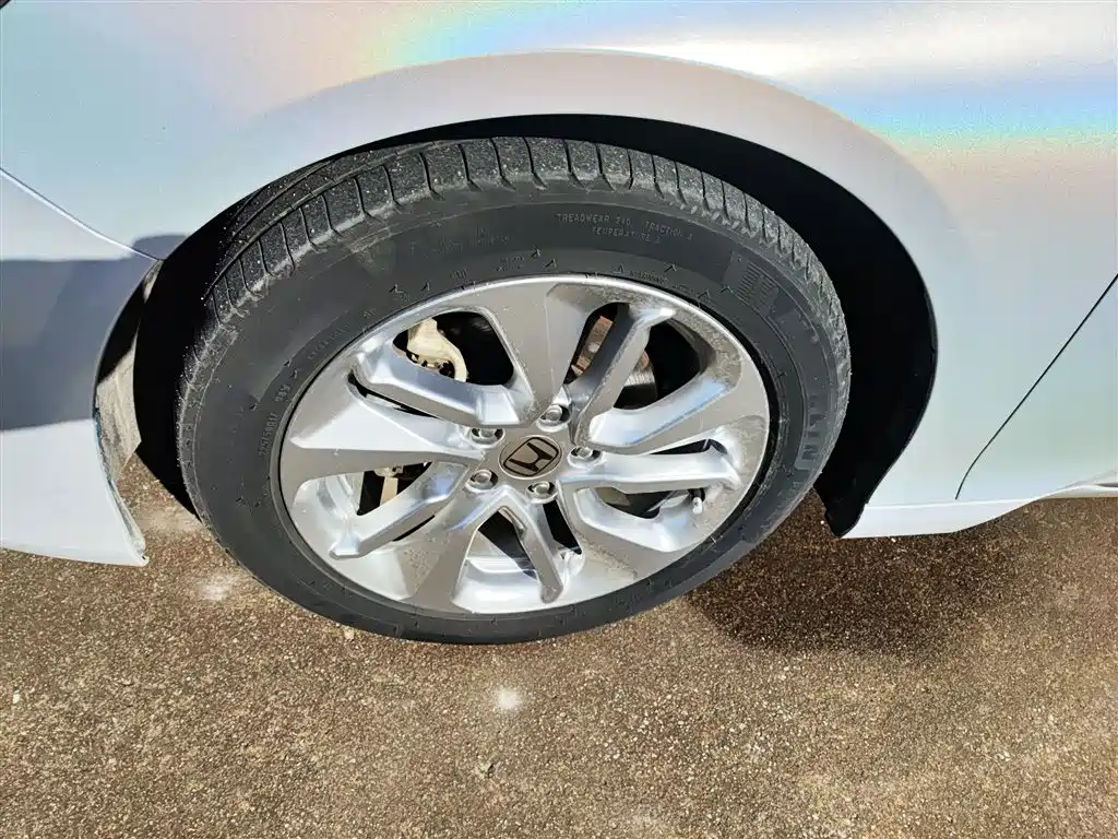 Honda Accord — фото 23