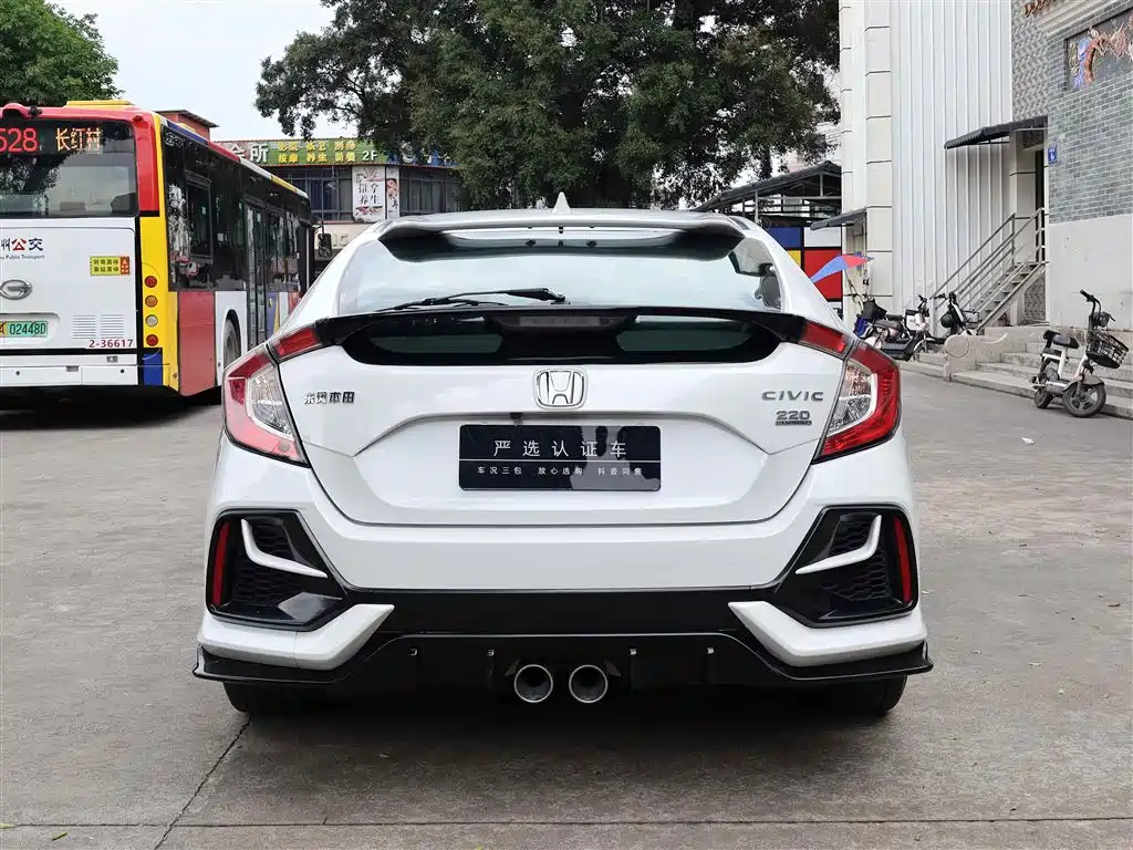 Honda Civic — фото 8