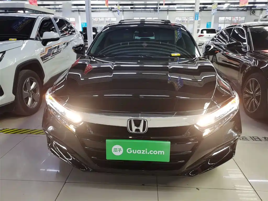 Honda Accord — фото 3