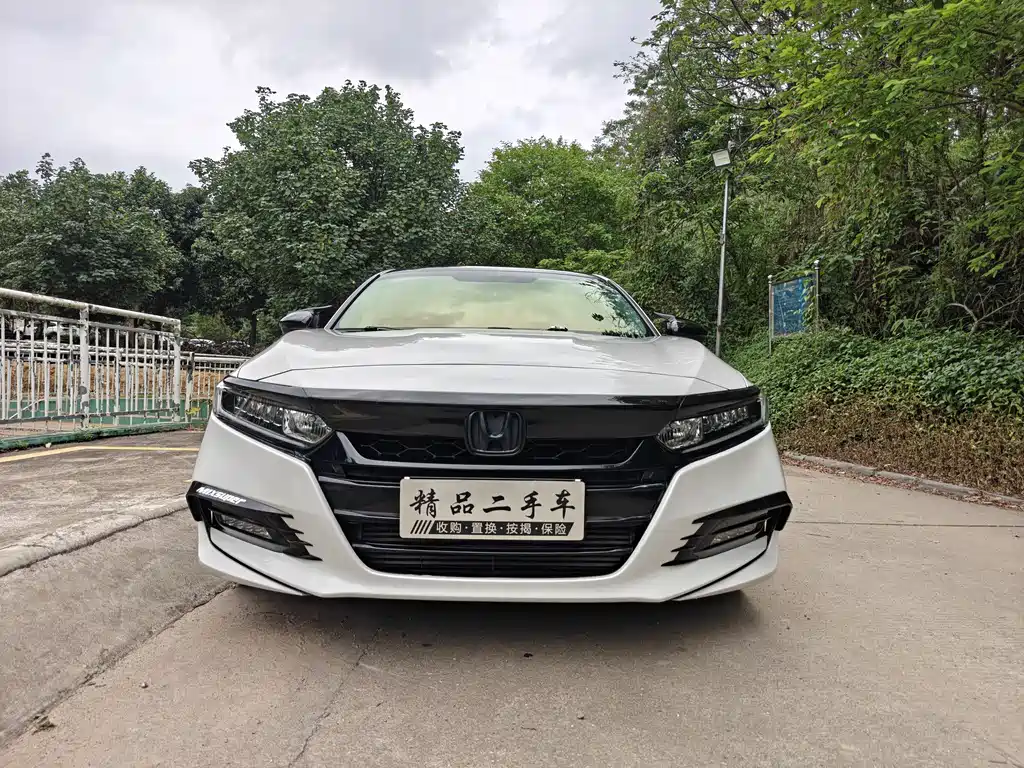 Honda Accord — фото 2