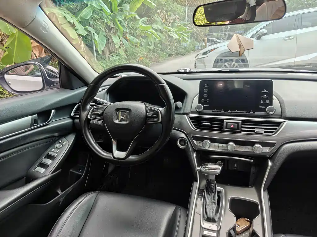 Honda Accord — фото 5