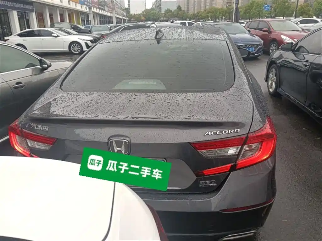 Honda Accord — фото 6