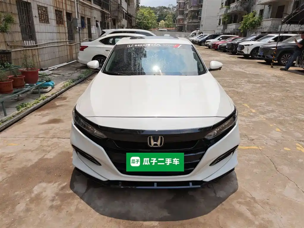 Honda Accord — фото 3