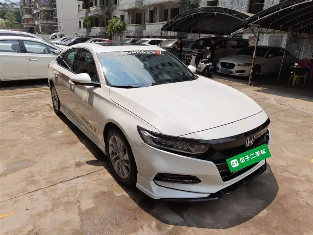 Honda Accord — фото 4