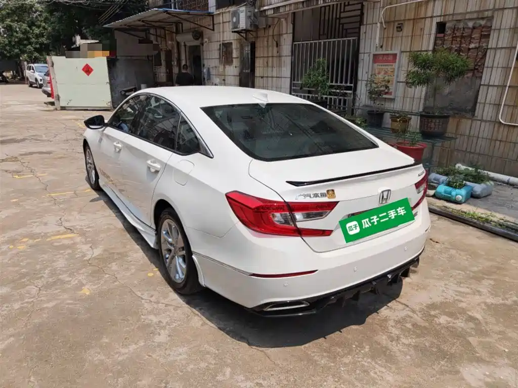 Honda Accord — фото 5