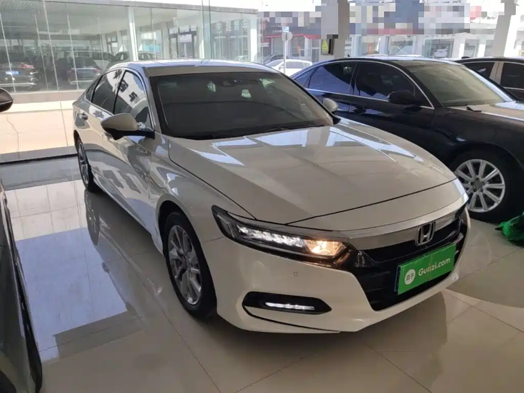 Honda Accord — фото 4
