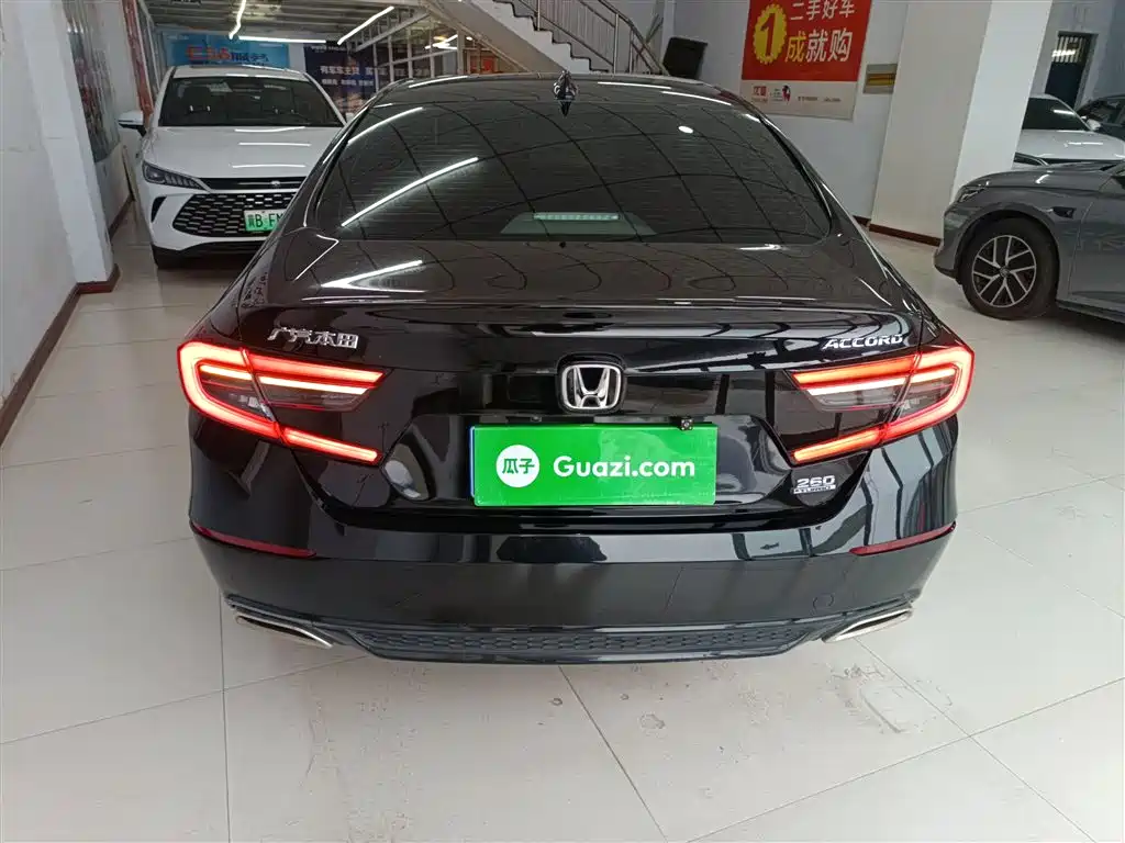 Honda Accord — фото 6