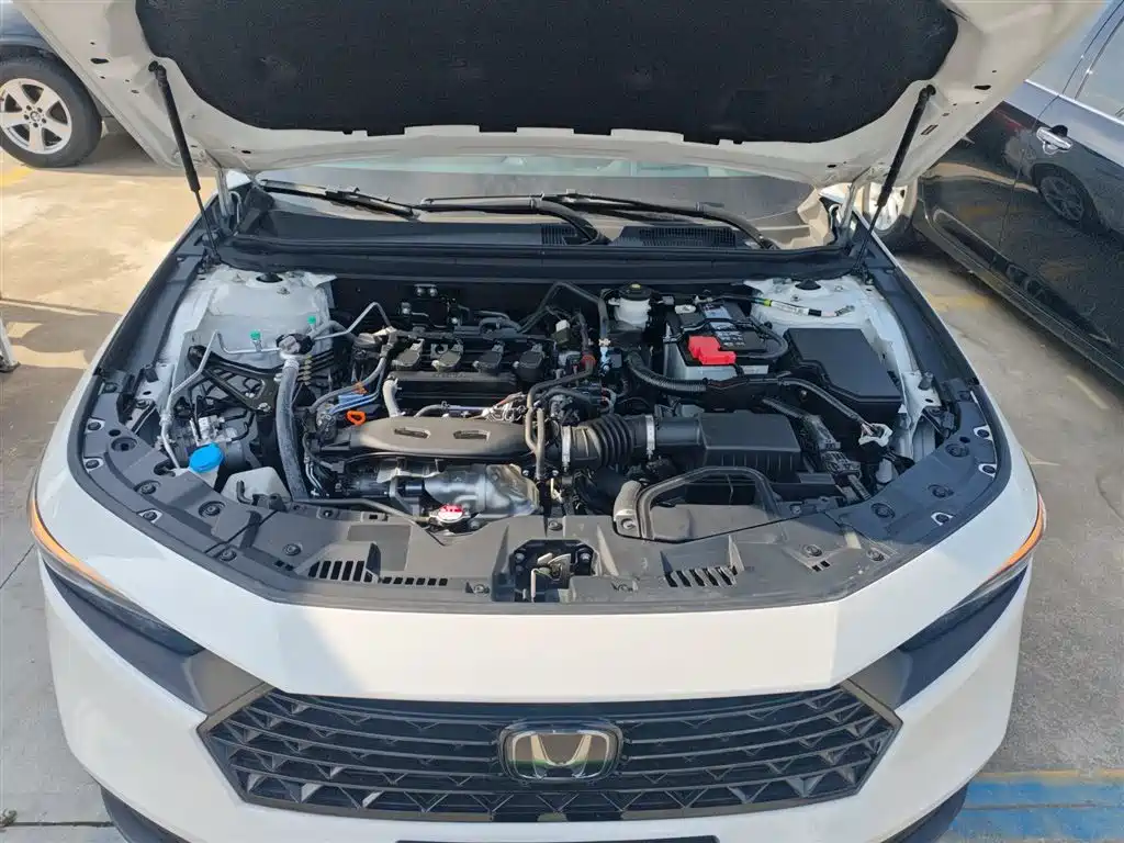 Honda Accord — фото 20