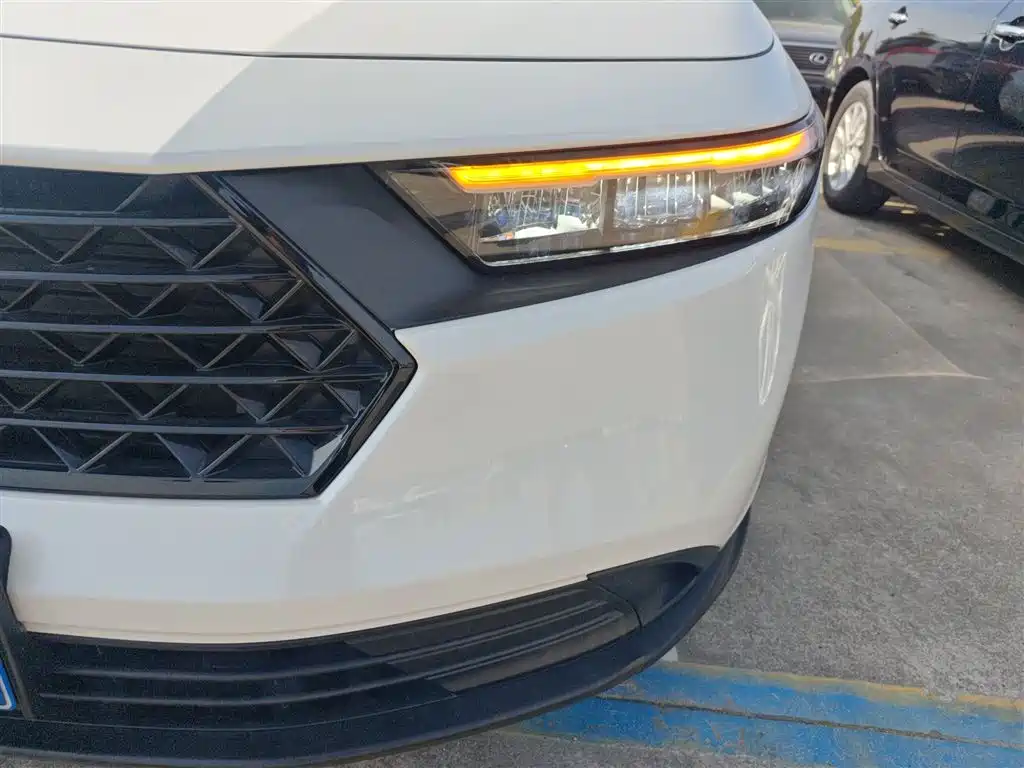 Honda Accord — фото 24
