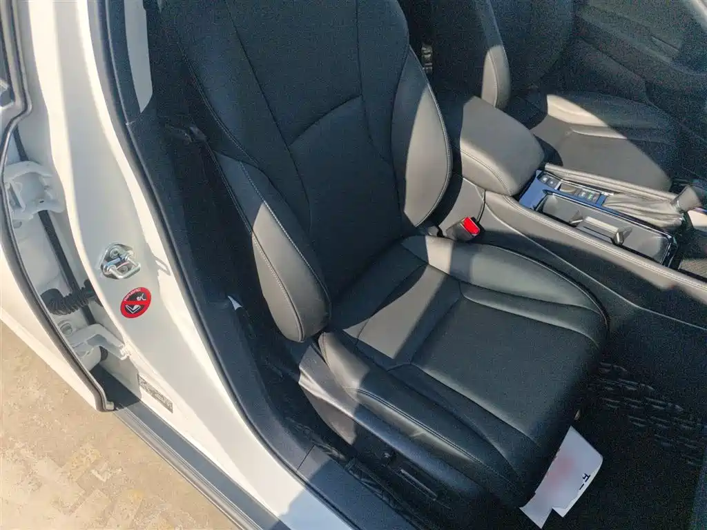 Honda Accord — фото 25