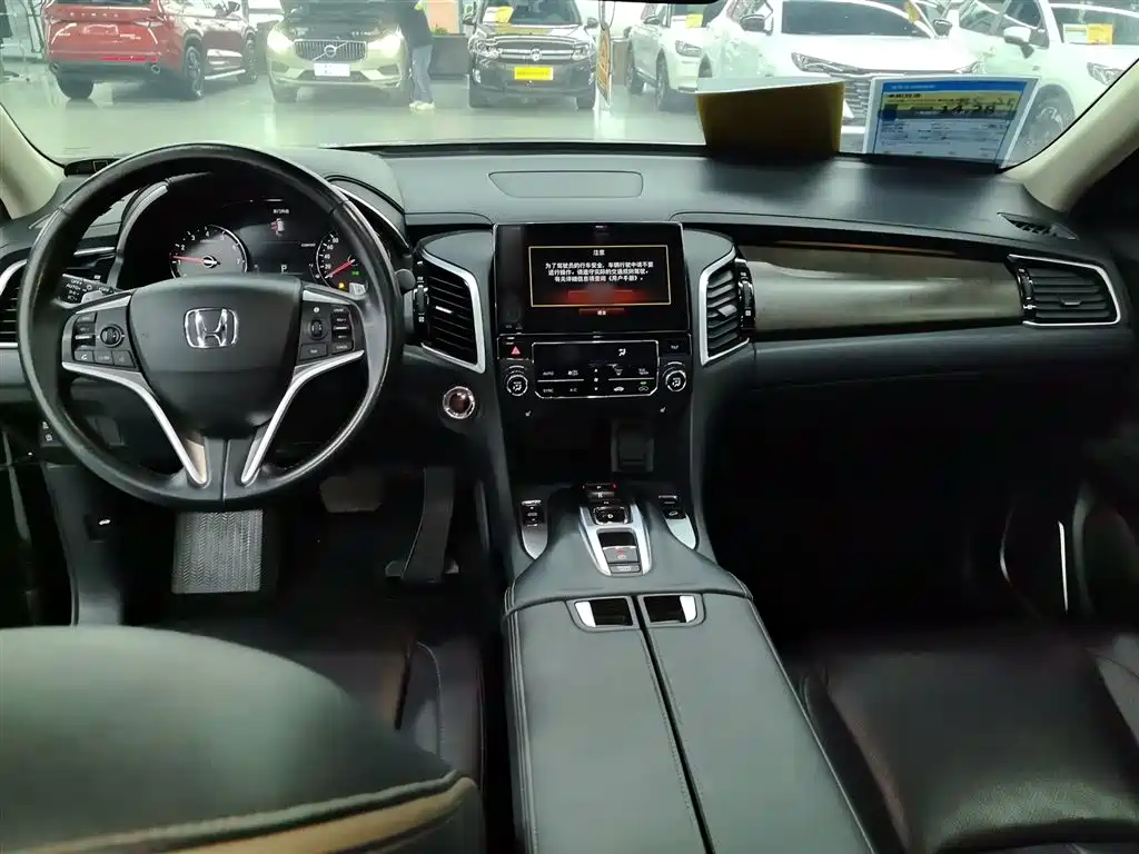 Honda Avancier — фото 10