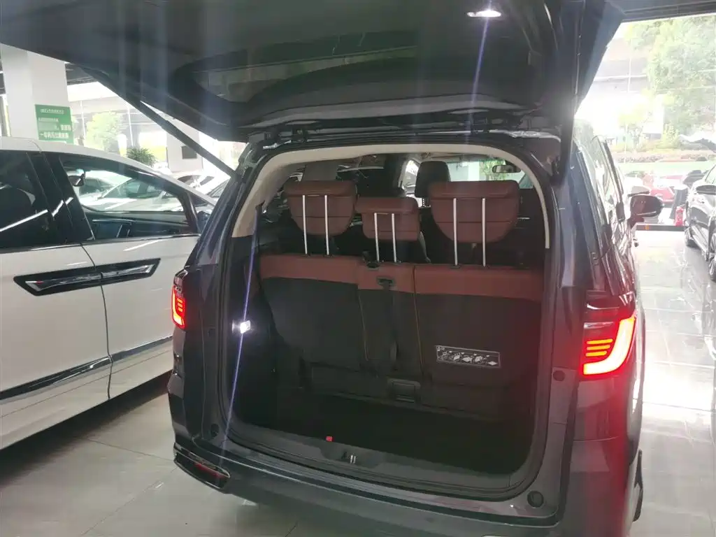 Honda Odyssey — фото 19