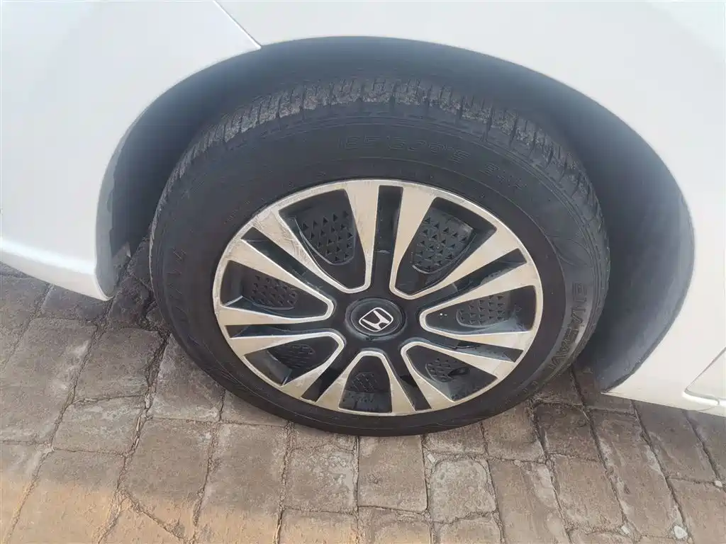 Honda Fit — фото 23