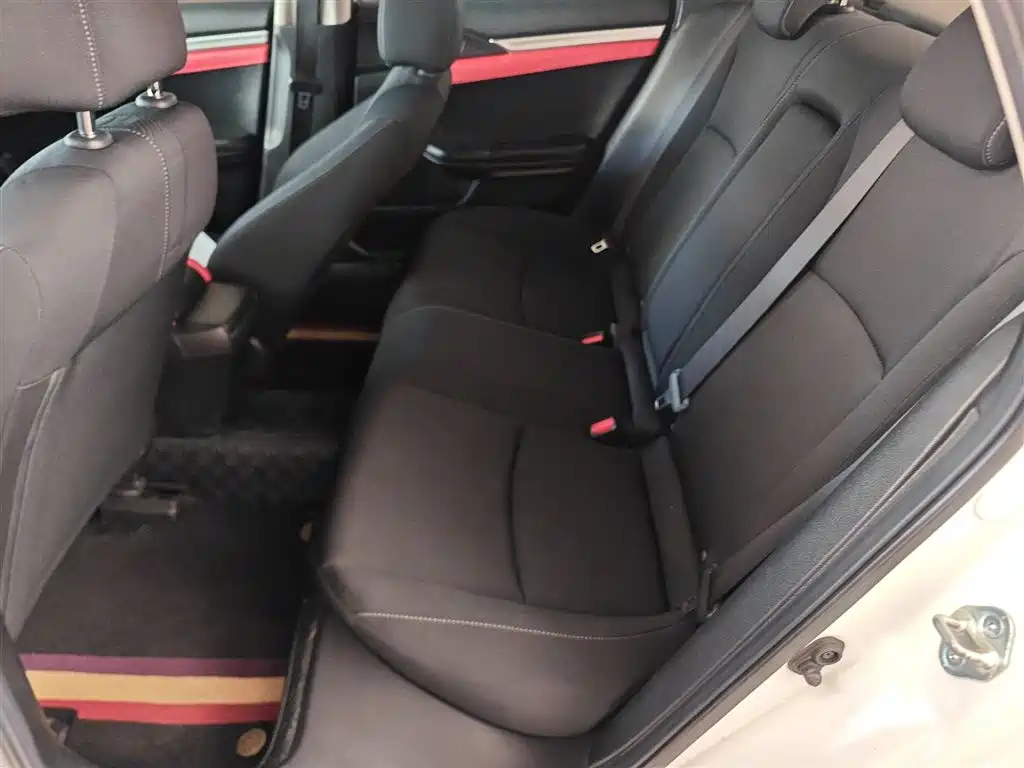 Honda Civic — фото 17