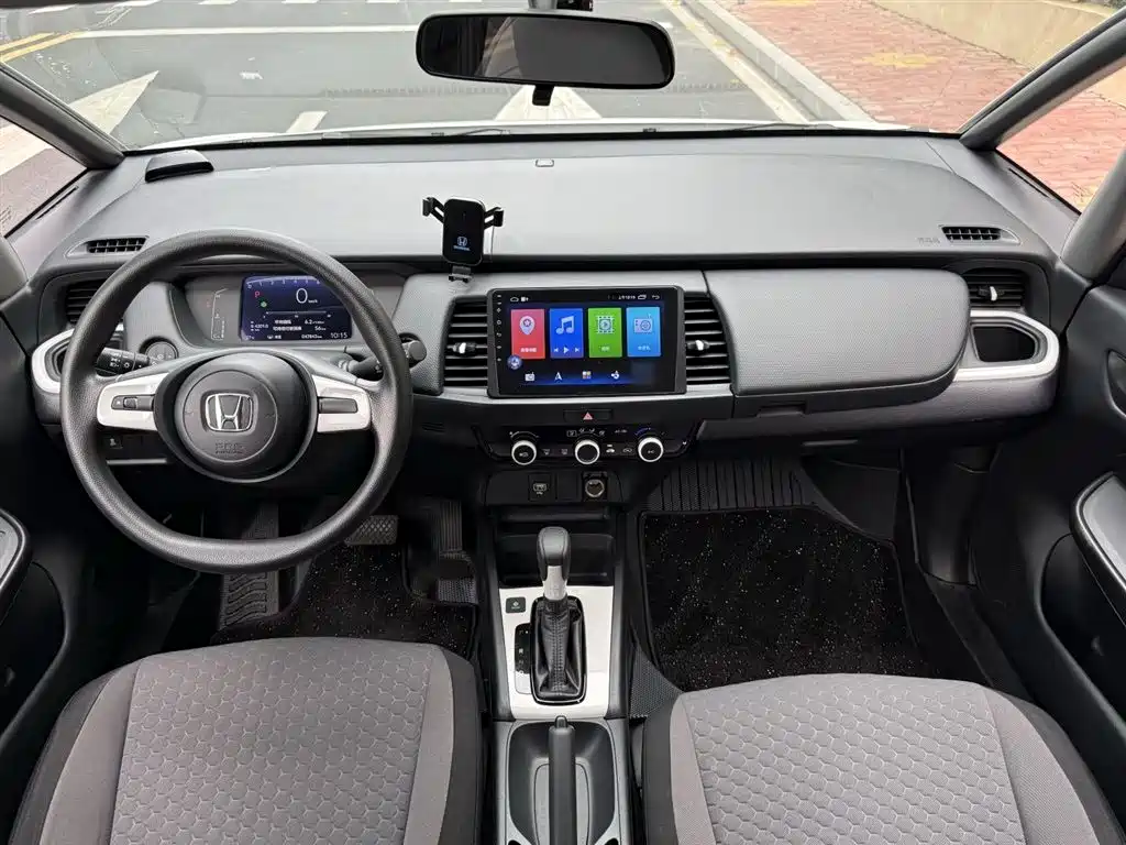 Honda Fit — фото 15