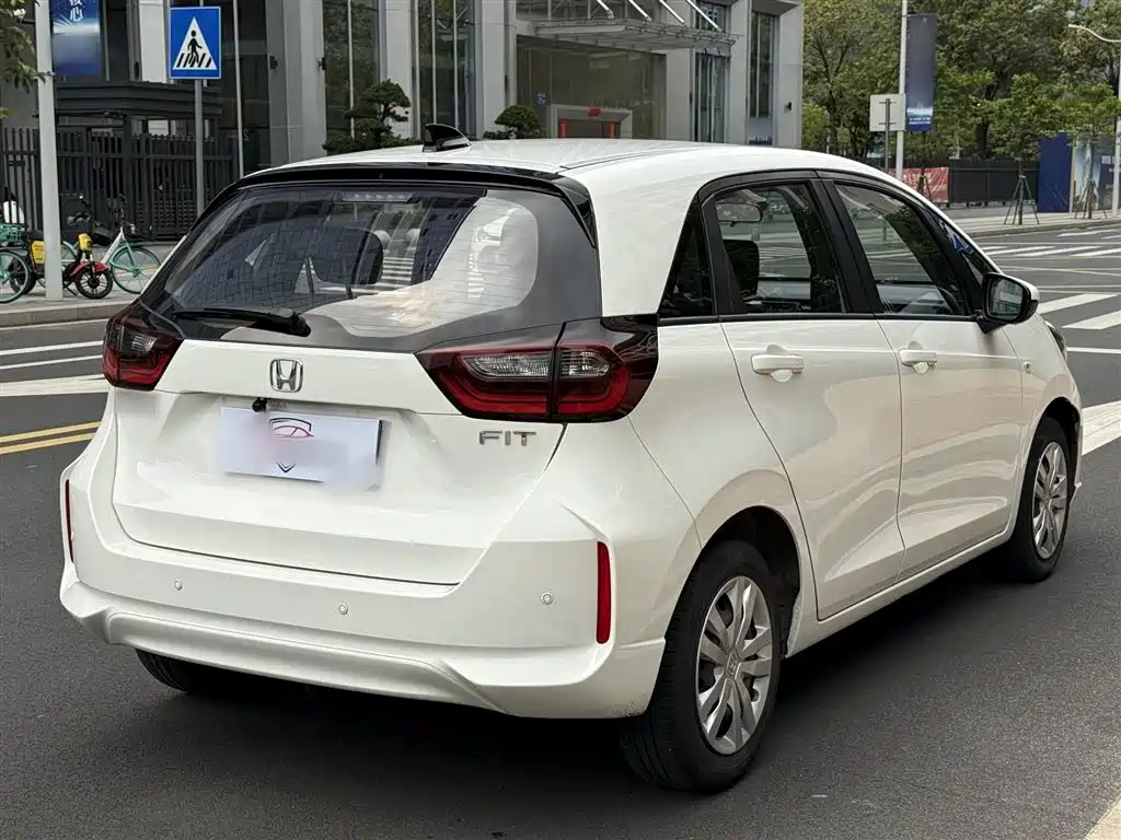 Honda Fit — фото 22