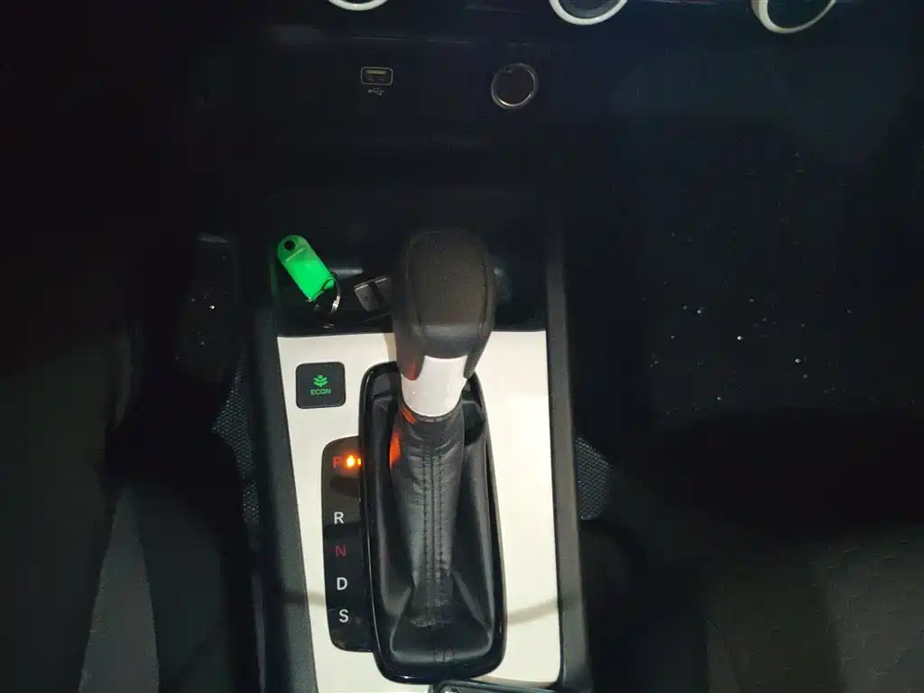 Honda Fit — фото 6