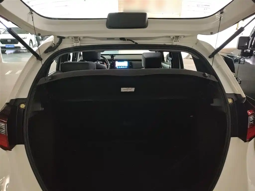 Honda Fit — фото 9