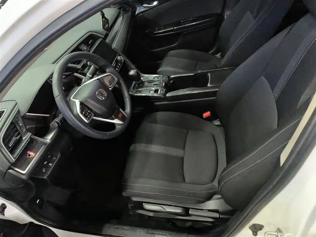 Honda Civic — фото 11