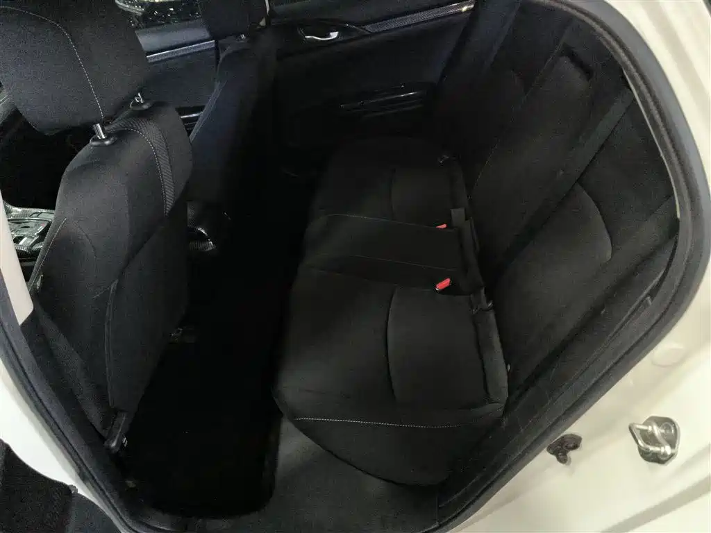 Honda Civic — фото 13