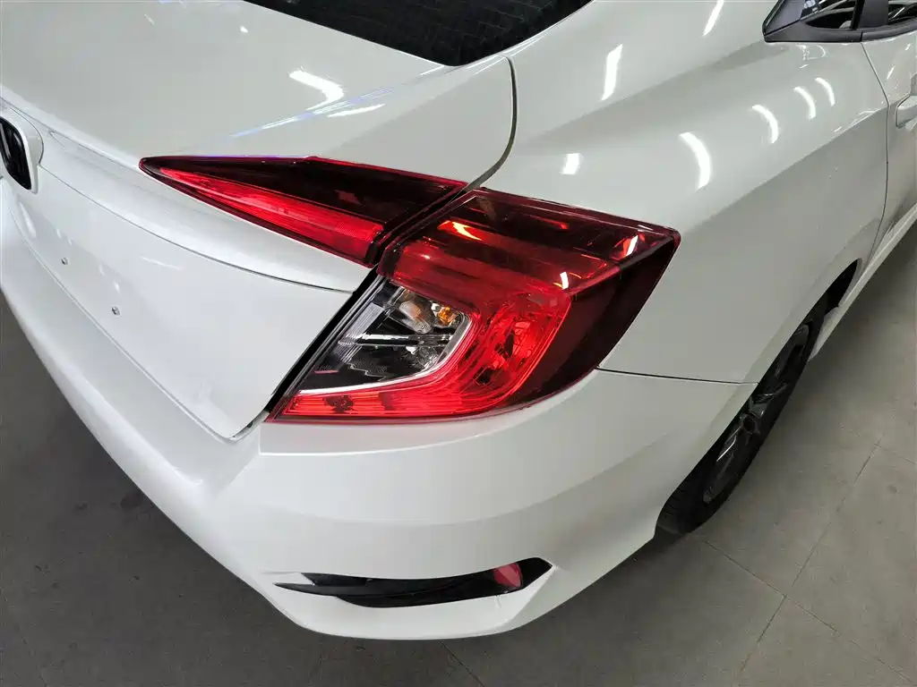 Honda Civic — фото 24