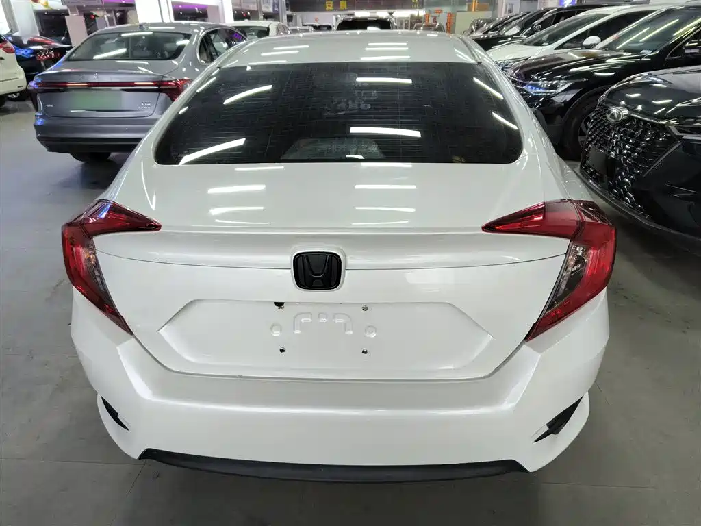 Honda Civic — фото 4