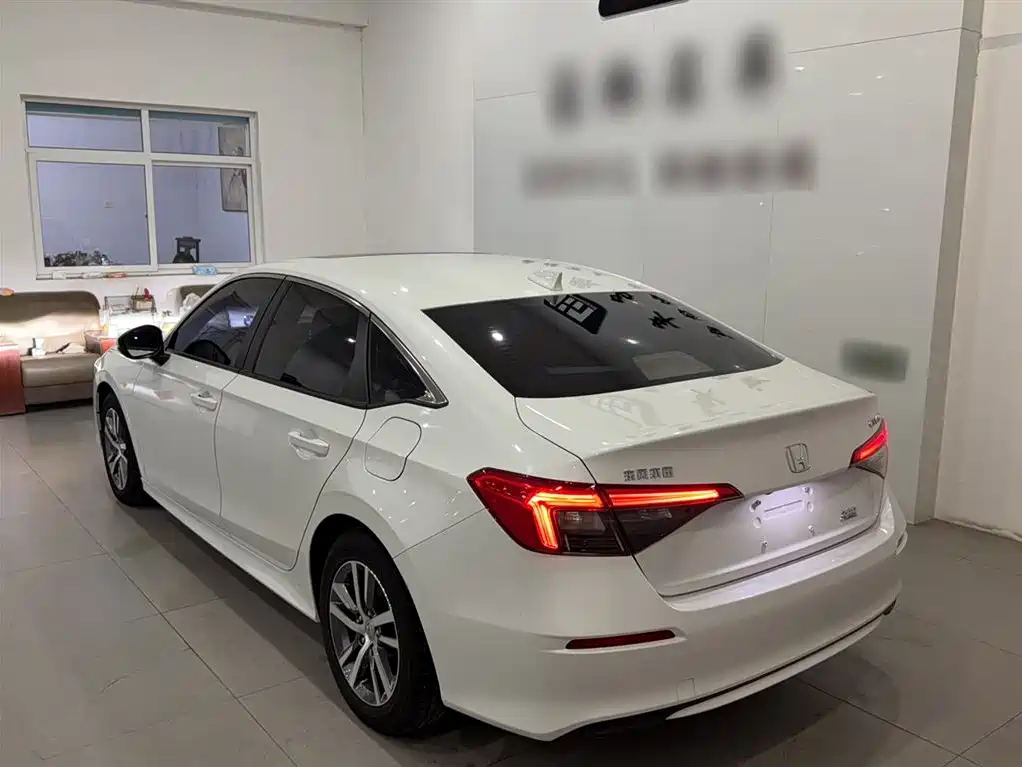 Honda Civic — фото 3