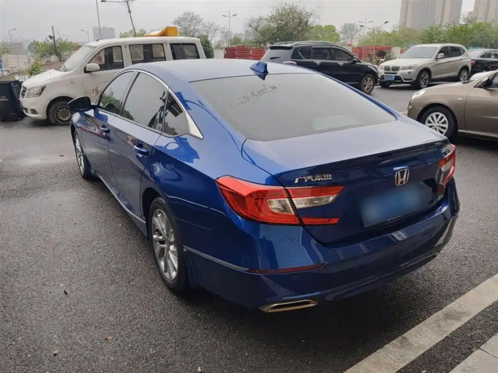 Honda Accord — фото 23