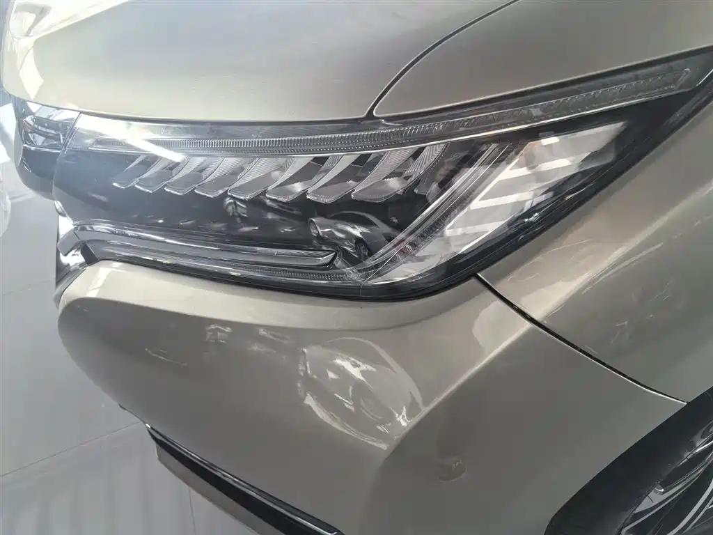 Honda UR-V — фото 3