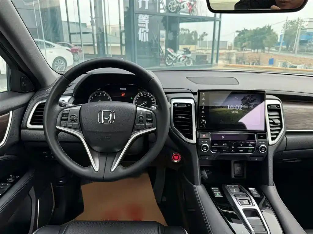 Honda UR-V — фото 21