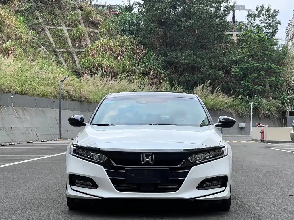 Honda Accord — фото 2