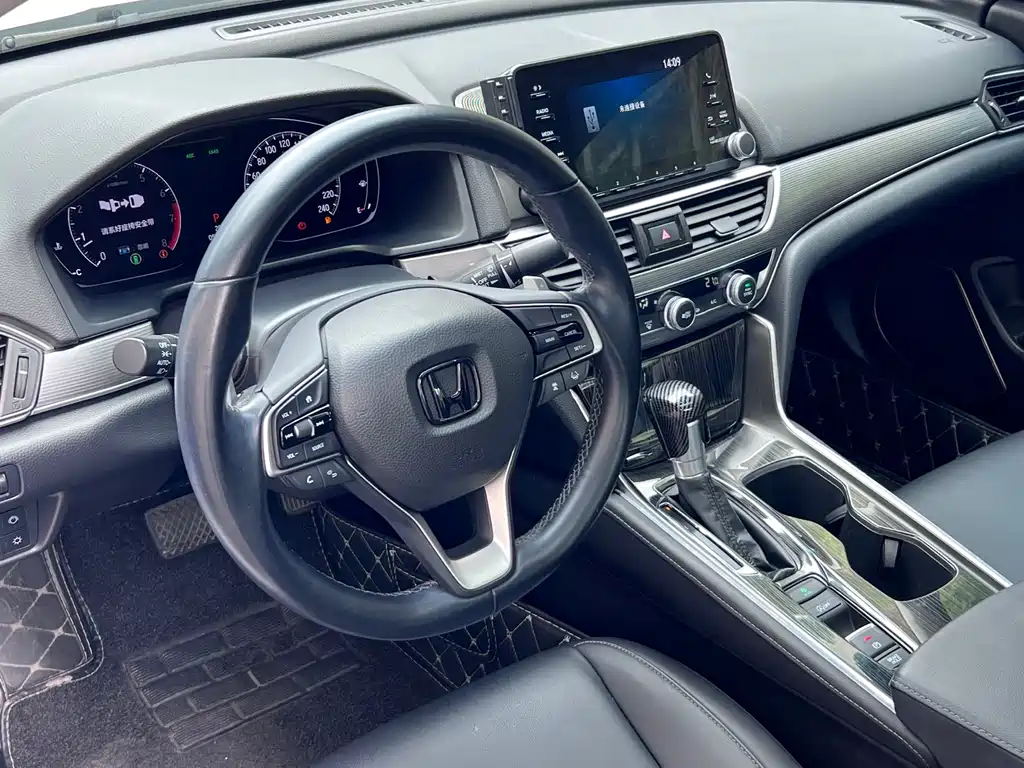 Honda Accord — фото 14