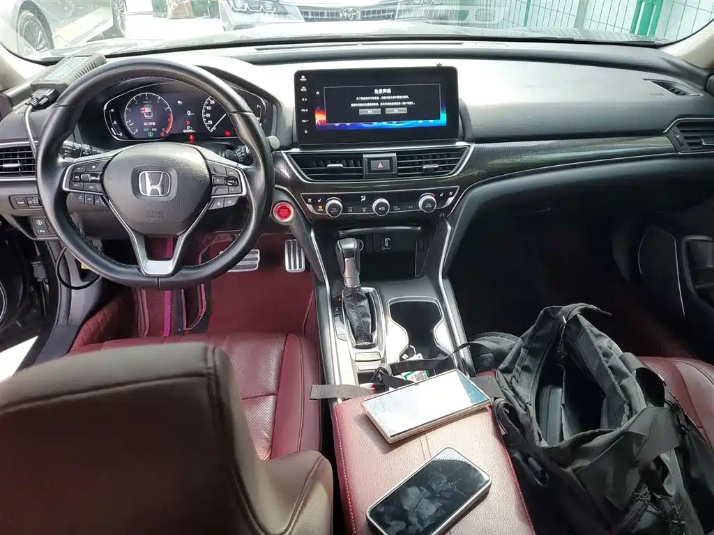 Honda Accord — фото 6