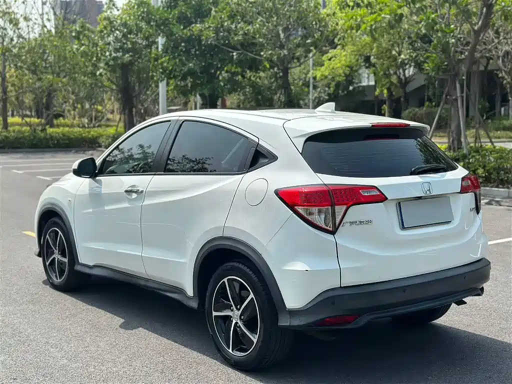 Honda Vezel — фото 23