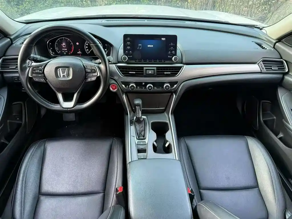 Honda Accord — фото 23