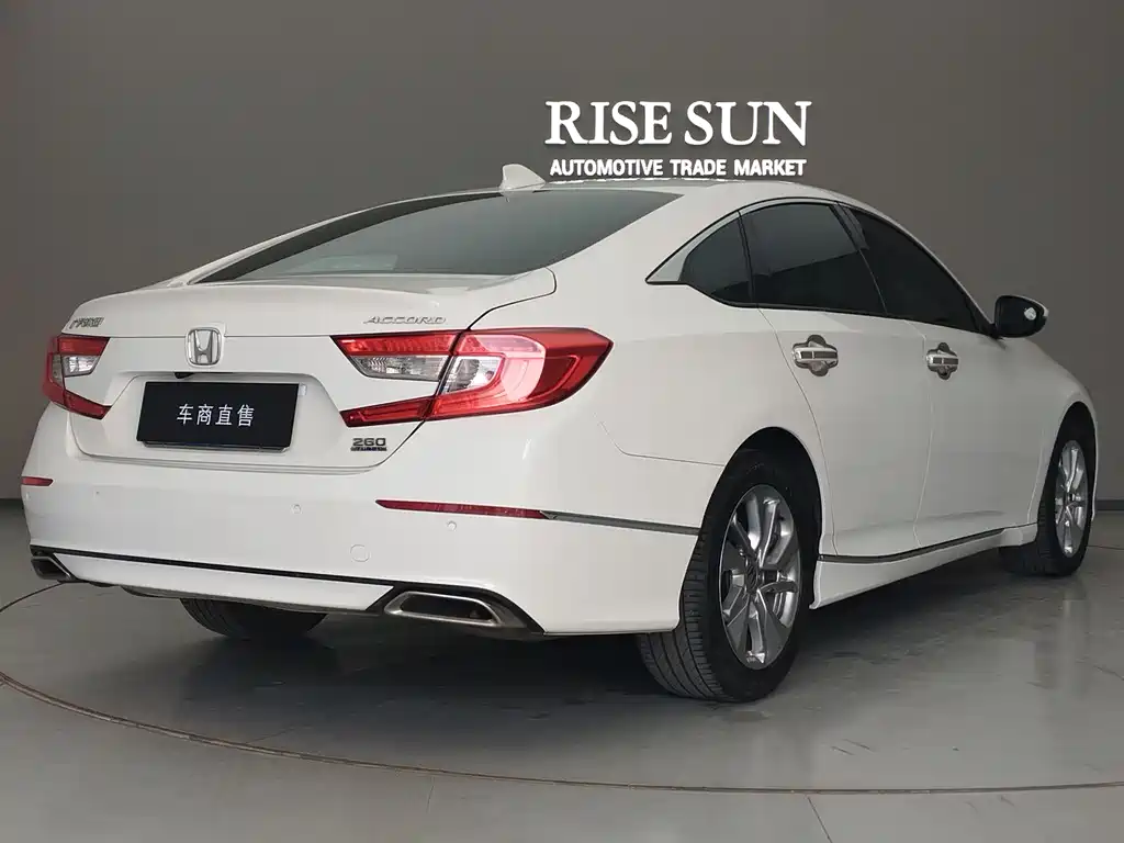 Honda Accord — фото 6