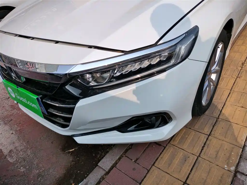Honda Accord — фото 24